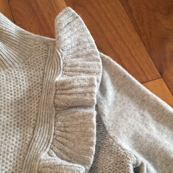Cashmere REBECCA TAYLOR XS mock turtle neck asymmetrical ruffle grey sweater - Picture 7 of 9
